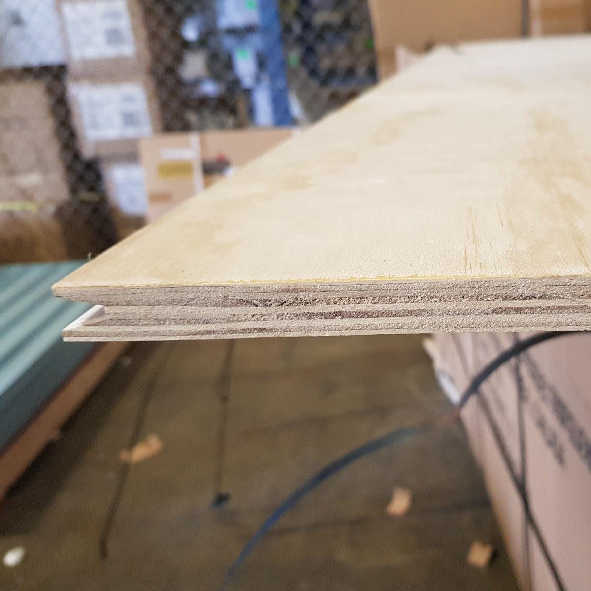 4' x 8' Pine Plywood Board - Golden Elite Deco