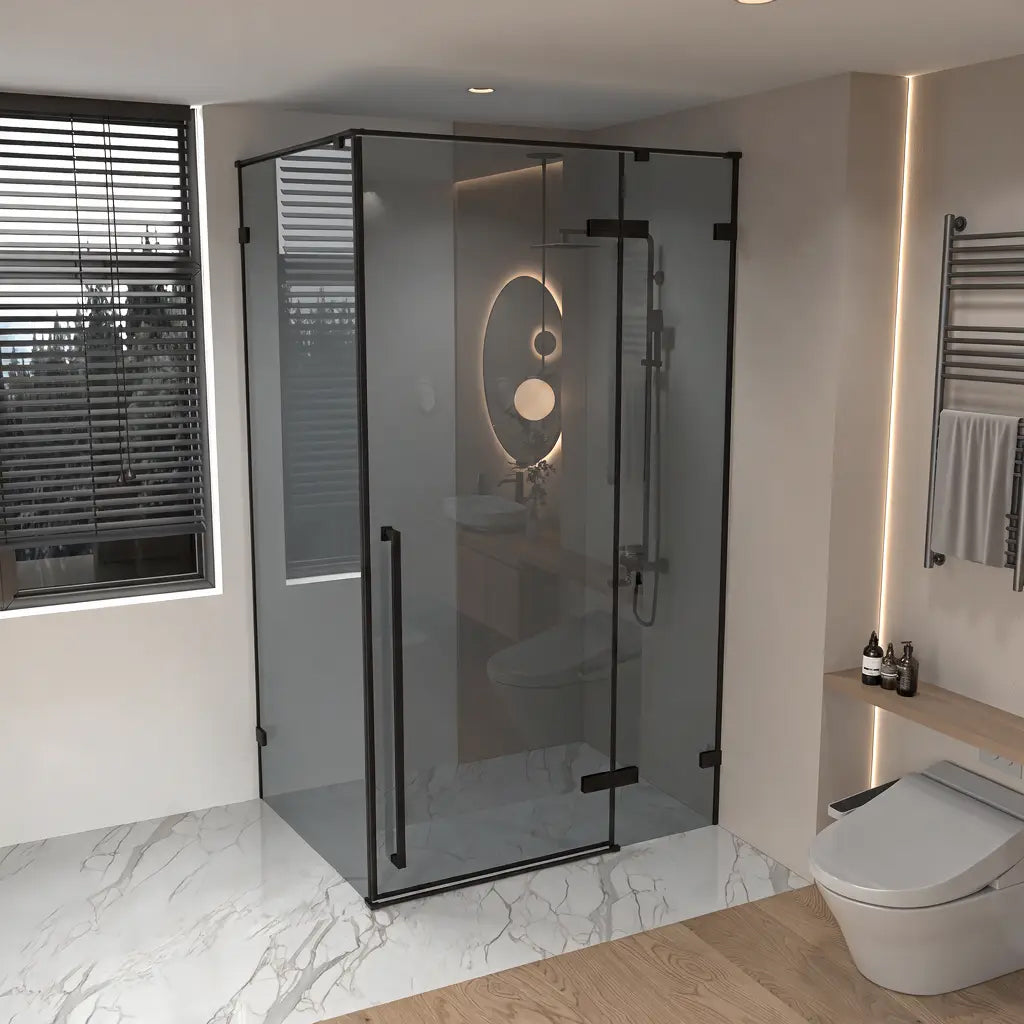 45,6po–46po L (largeur ajustable) x 79po H Porte de douche pivotante réversible sans cadre en noir mat avec panneau latéral 34,1po–34,5po – verre teinté noir