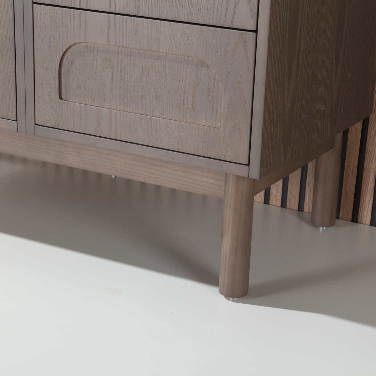 48" Chestnut Oak Freestanding Bathroom Vanity with Black Marquina Quartz Countertop