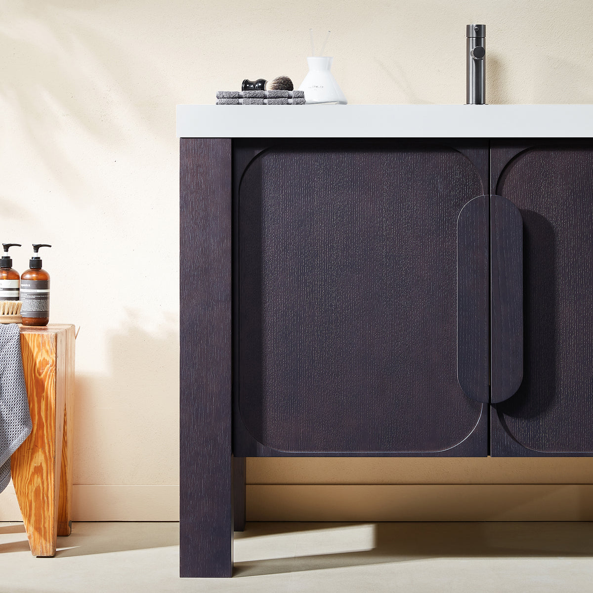 48" Espresso Oak Freestanding Bathroom Vanity with Pure White Quartz Countertop