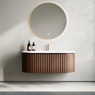 Meuble-lavabo Andorra 48 po en noyer courbé et cannelé - Comptoir blanc mat