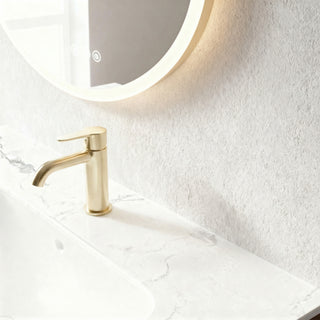 Meuble-lavabo double vasque Belfort 60 po en noyer - Plan de travail en marbre blanc de Carrare