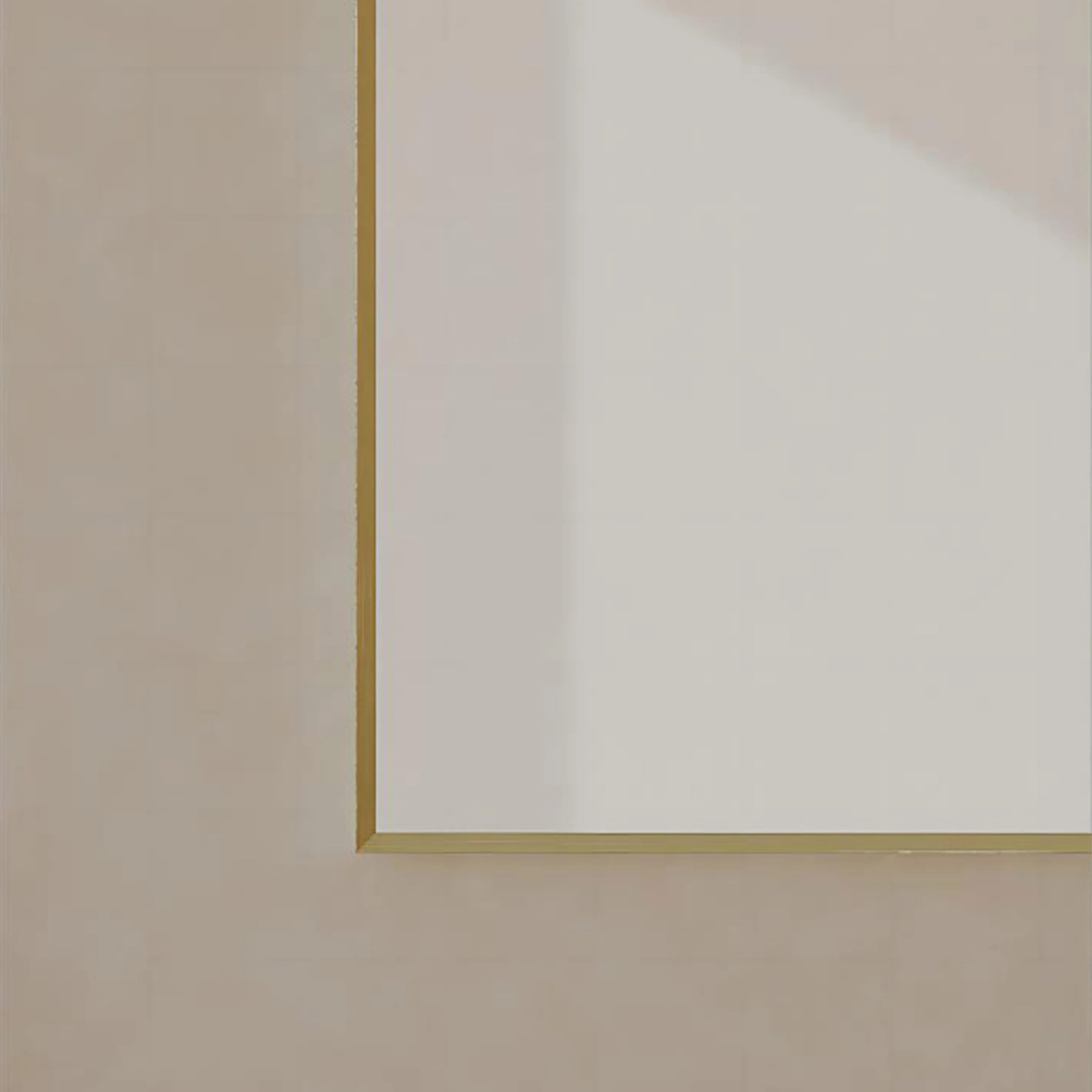 Miroir Arqué 24po avec Cadre Aluminium Or Brossé pour Salle de Bain