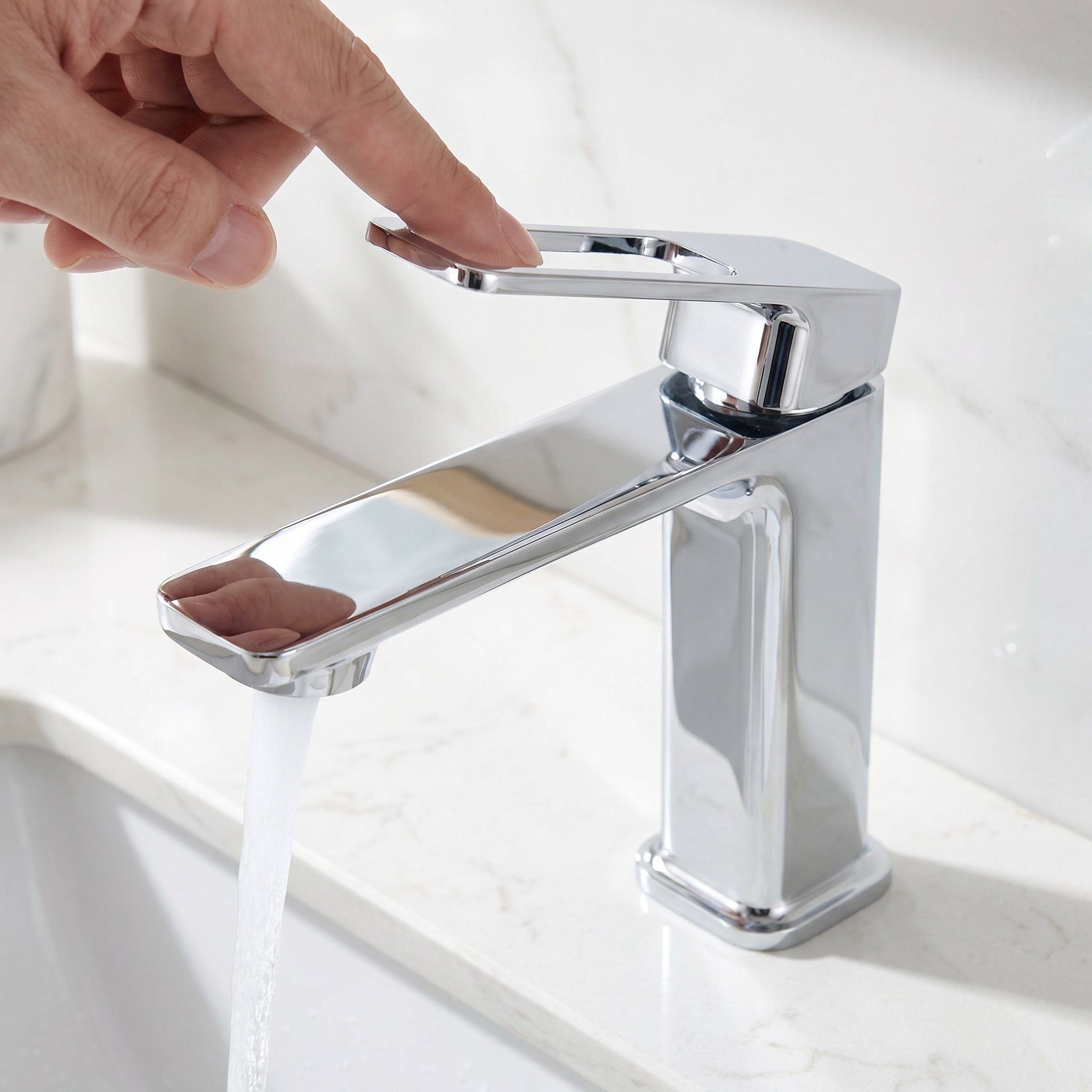 Robinet de Lavabo de Salle de Bains à 1 Poignée Athena en Chromé