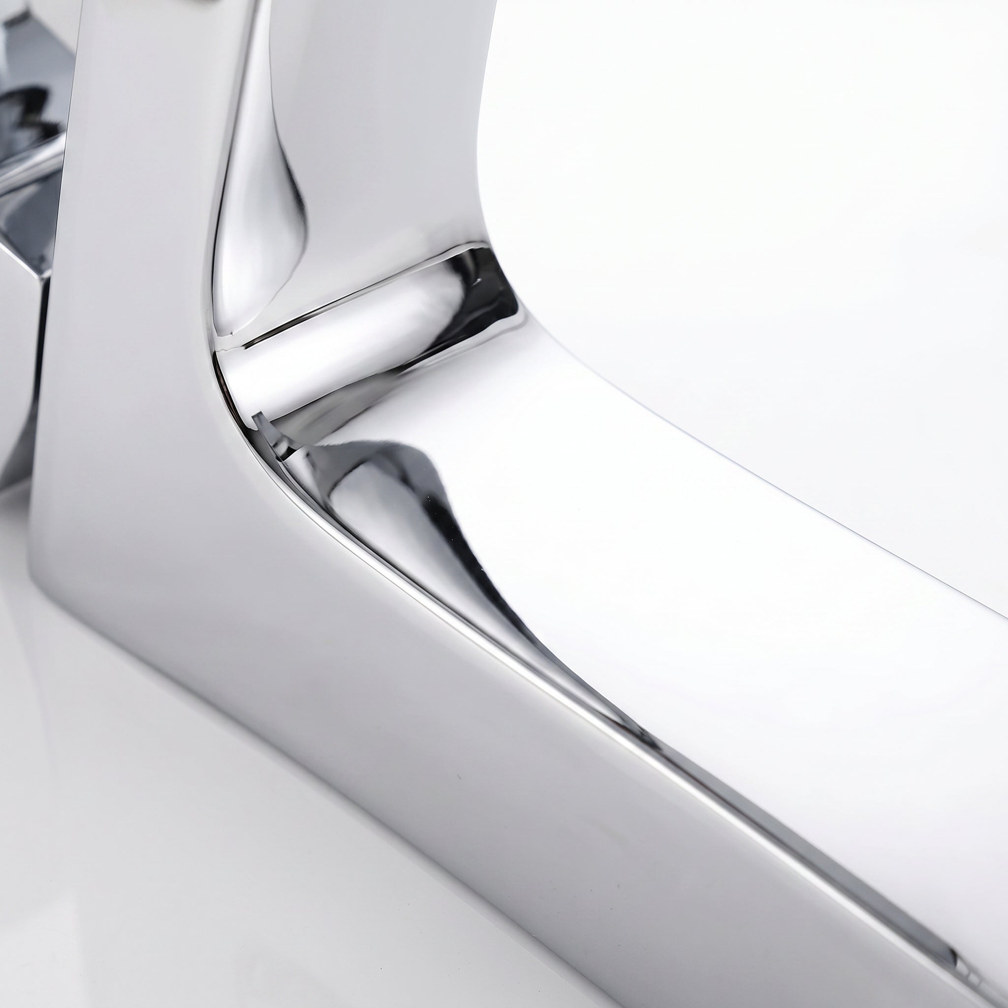 Bari Single Handle Bathroom Sink Faucet in Chrome