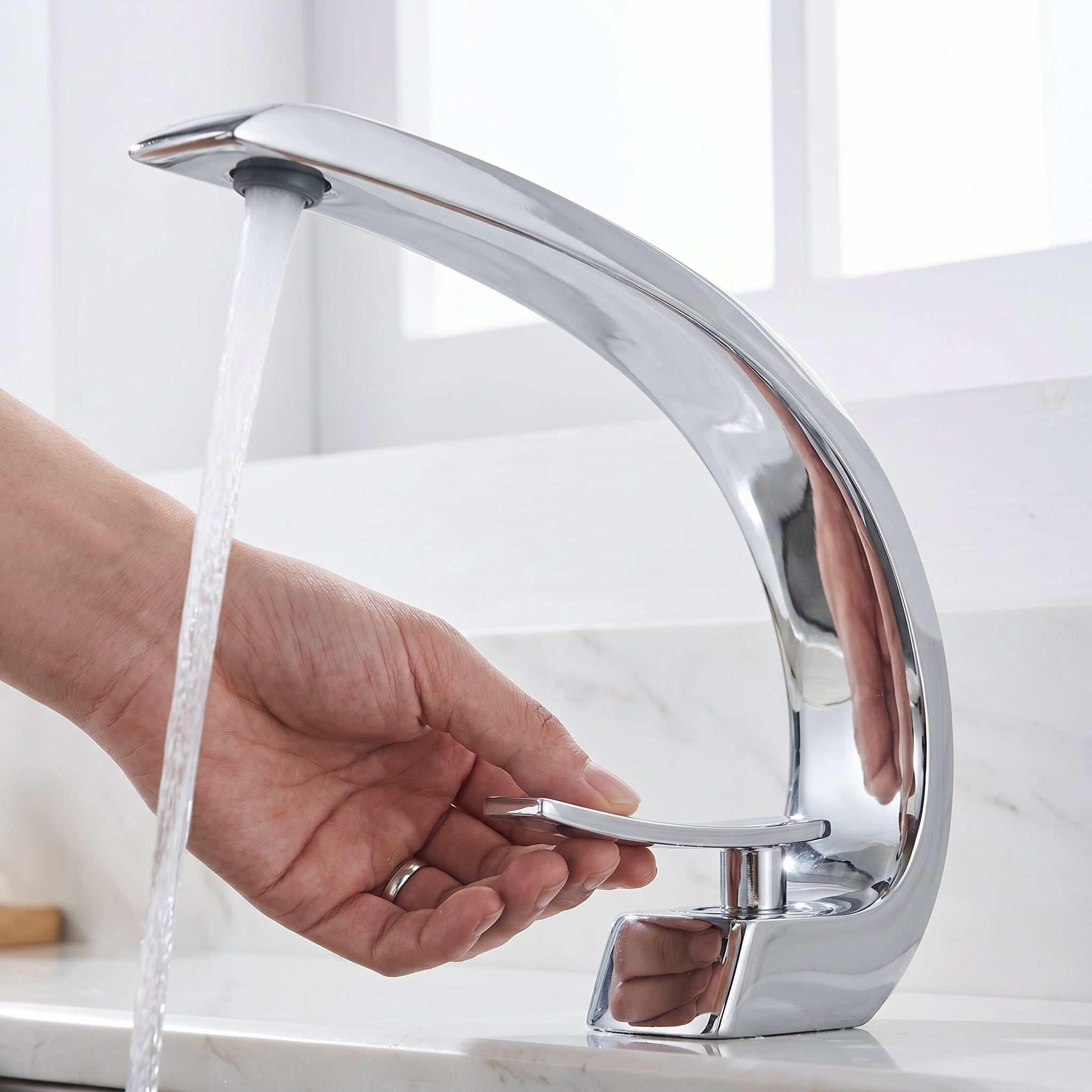 Robinet de Lavabo de Salle de Bains à 1 Poignée G-shape en Chromé