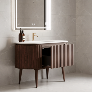 Meuble-lavabo Andorra 48 po en noyer courbé et cannelé - Comptoir blanc mat