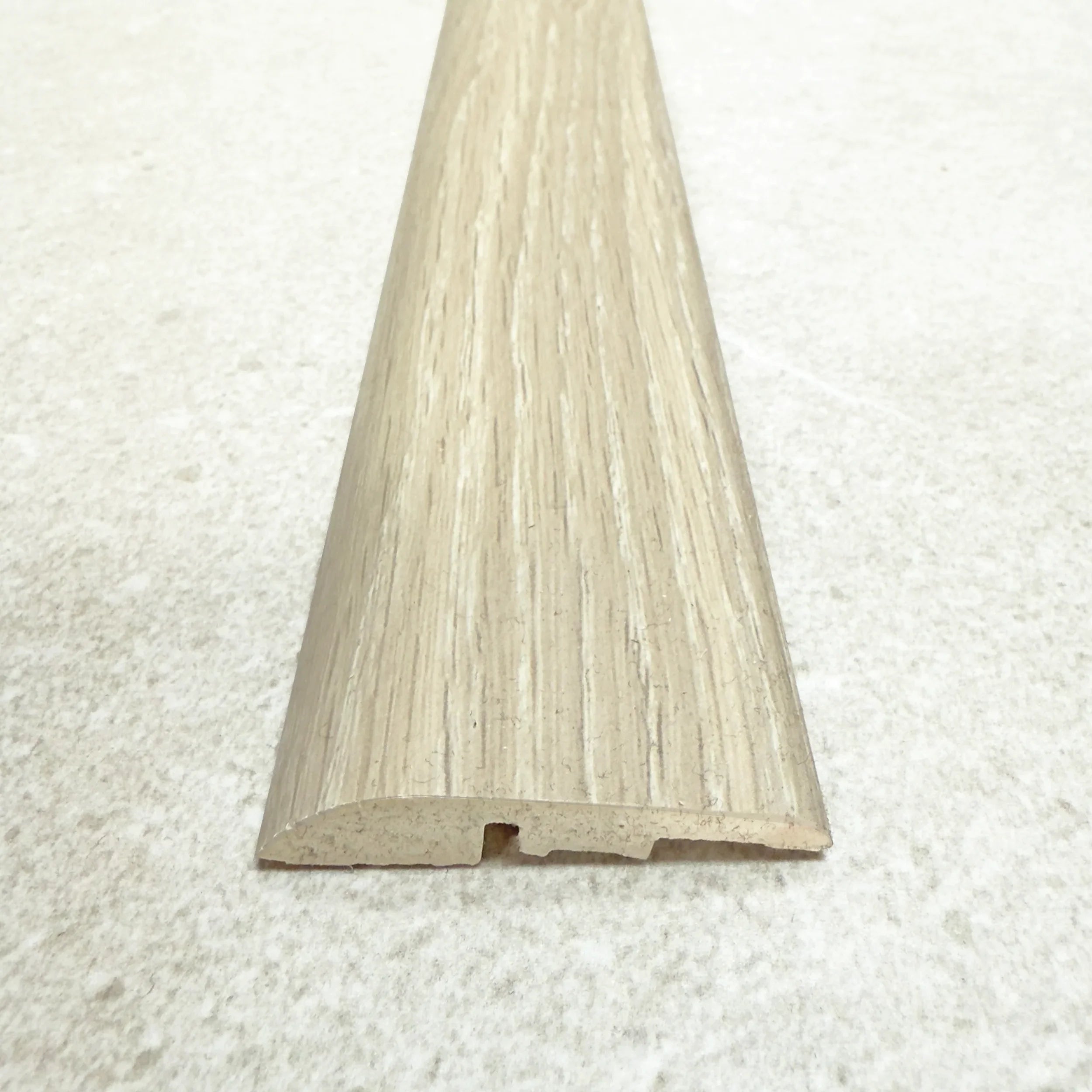 Réducteur SPC : Yorkdale - 9 mm x 45 mm x 2400 mm