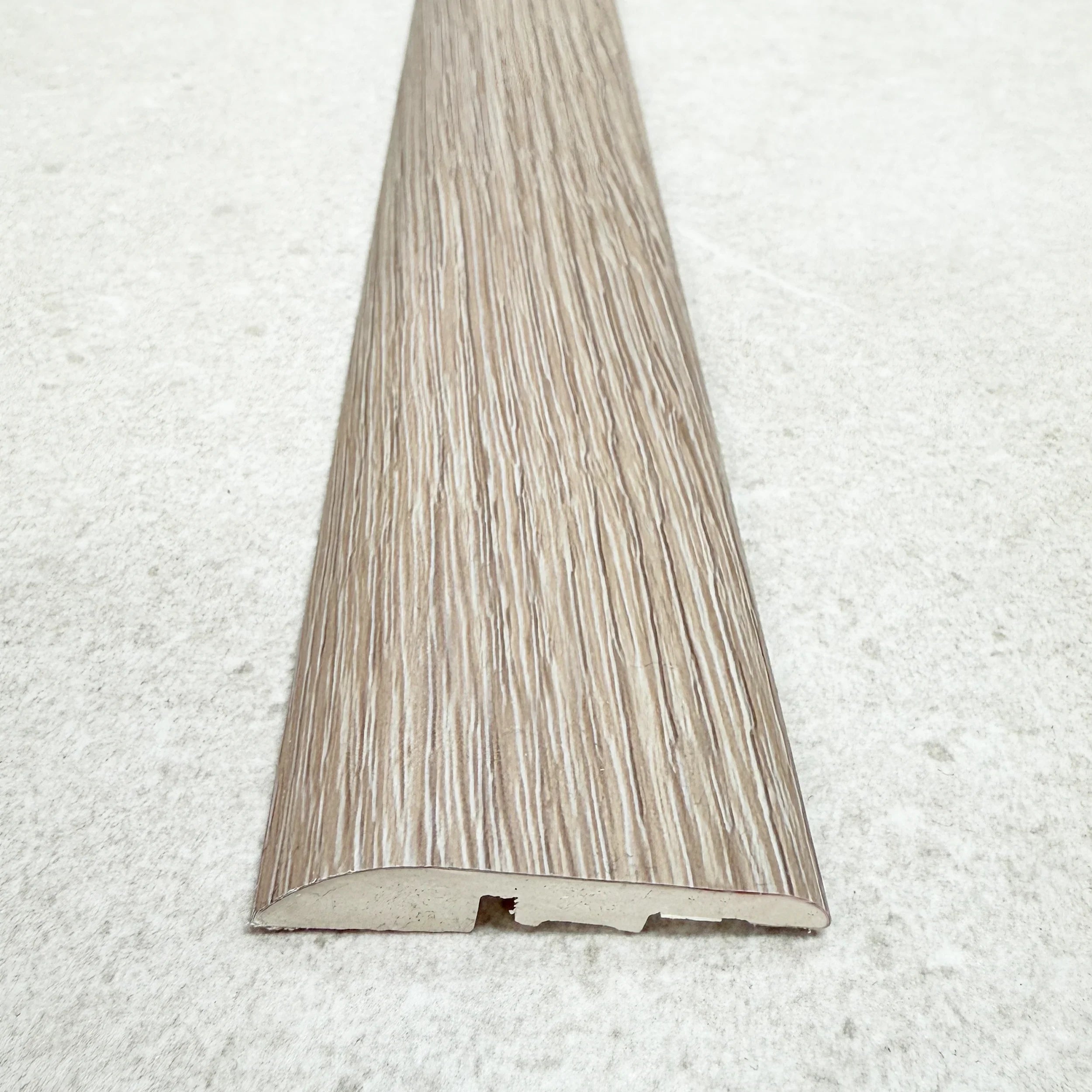 Réducteur SPC : Newport - 9 mm x 45 mm x 2400 mm