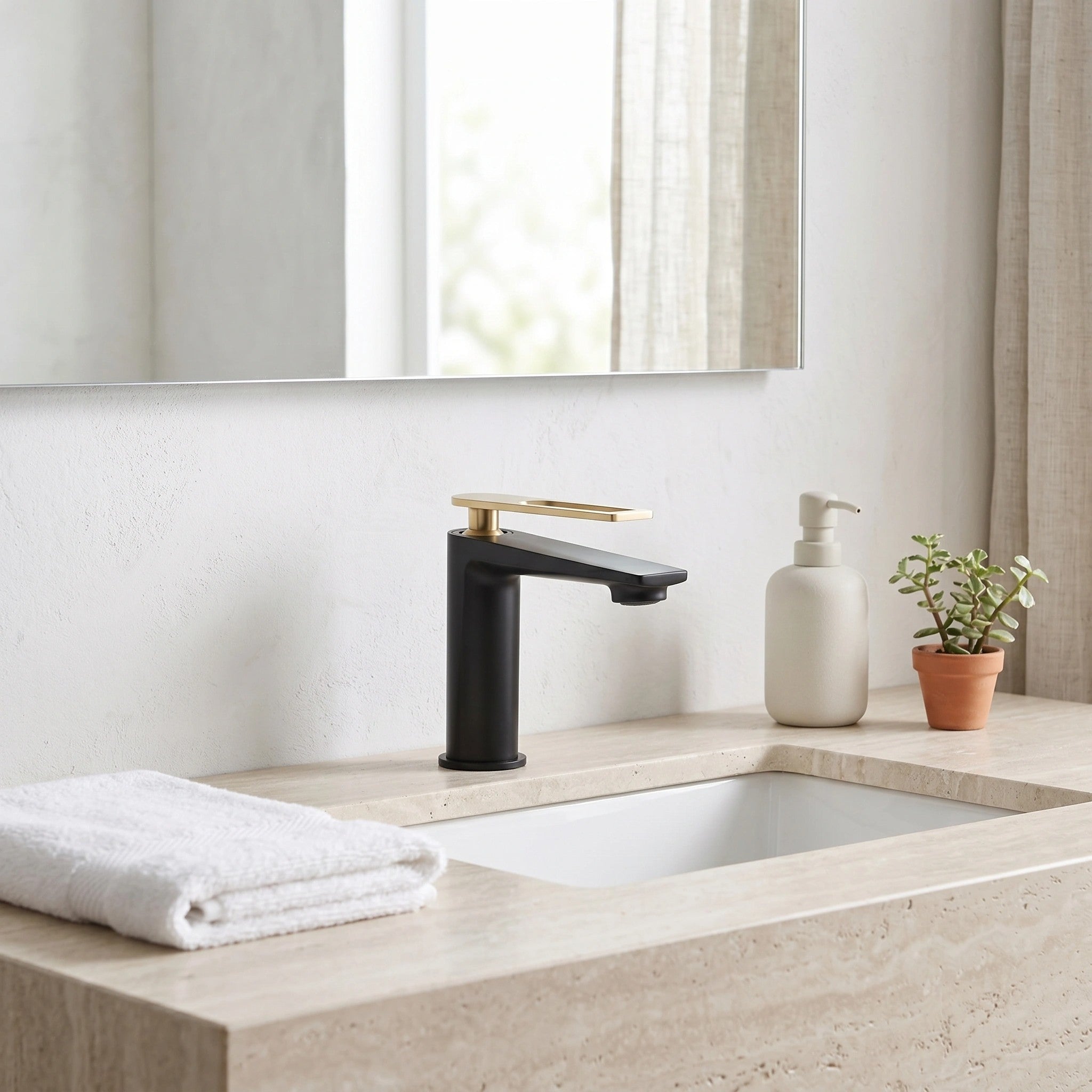 Robinet de Lavabo de Salle de Bains à 1 Poignée Regina en Noir et Or Brossé