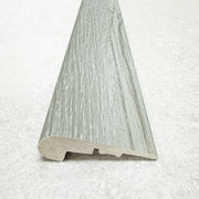 Nez de marche SPC : Chêne argenté - 18 mm x 55 mm x 2 400 mm