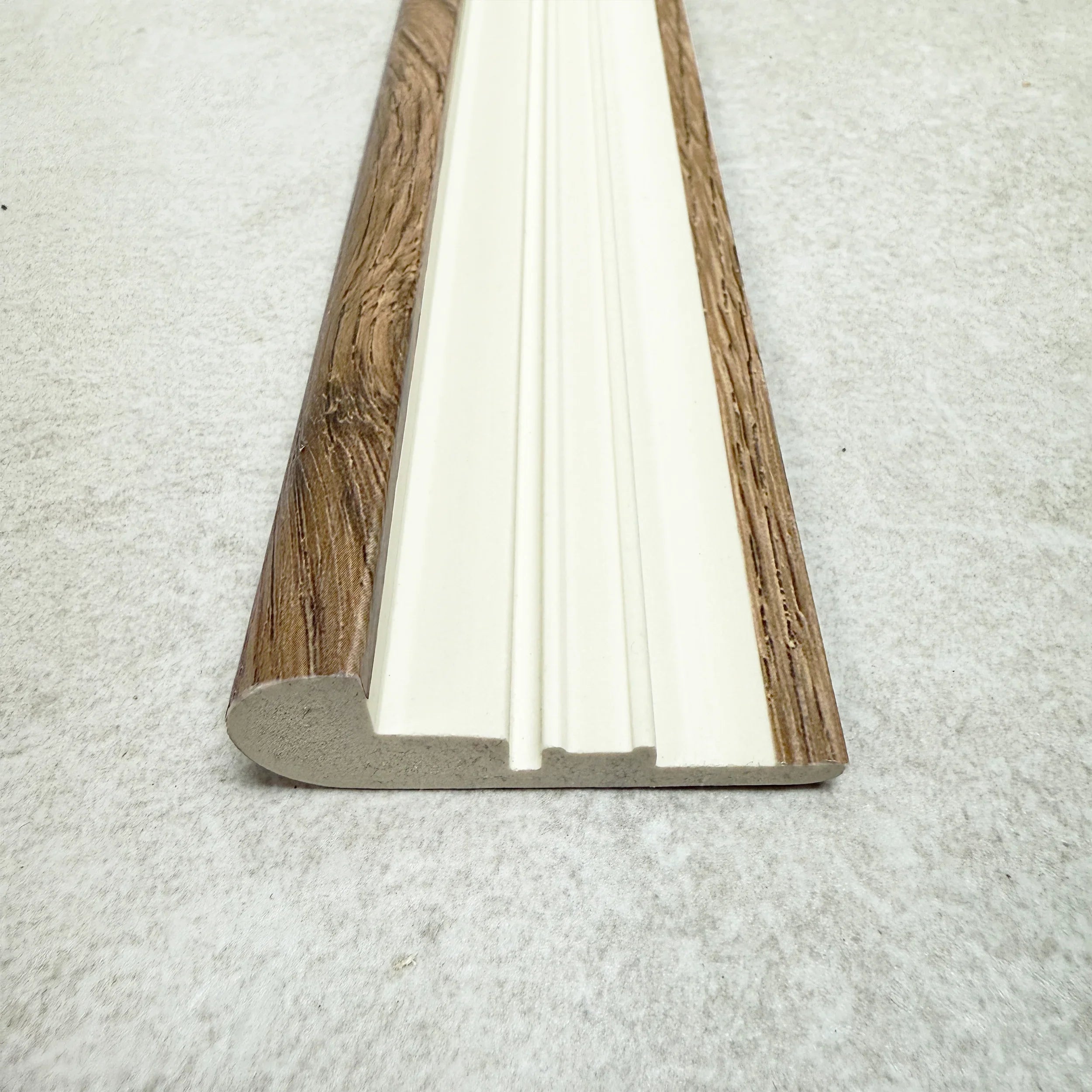 Nez de marche SPC : Galliano - 18 mm x 55 mm x 2400 mm