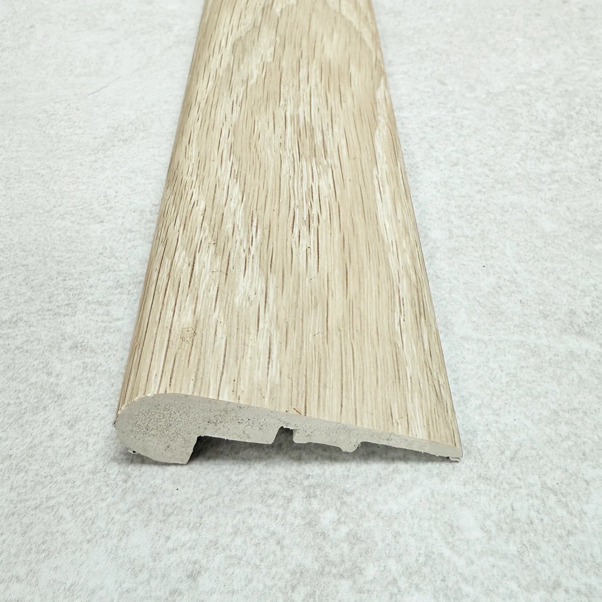 Nez de marche SPC : Yorkdale - 18 mm x 55 mm x 2 400 mm