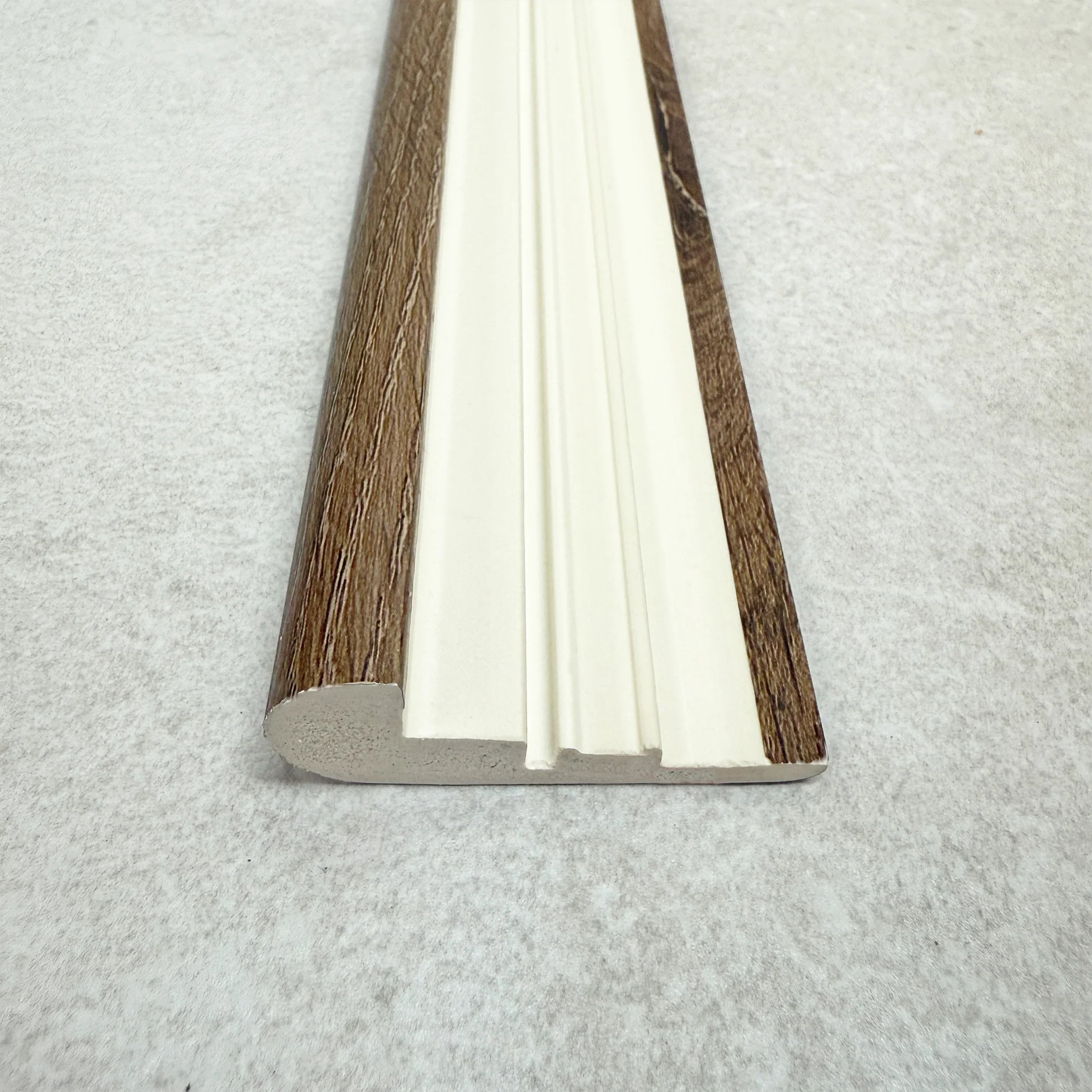 Nez de marche SPC : Cachemire - 18 mm x 55 mm x 2400 mm