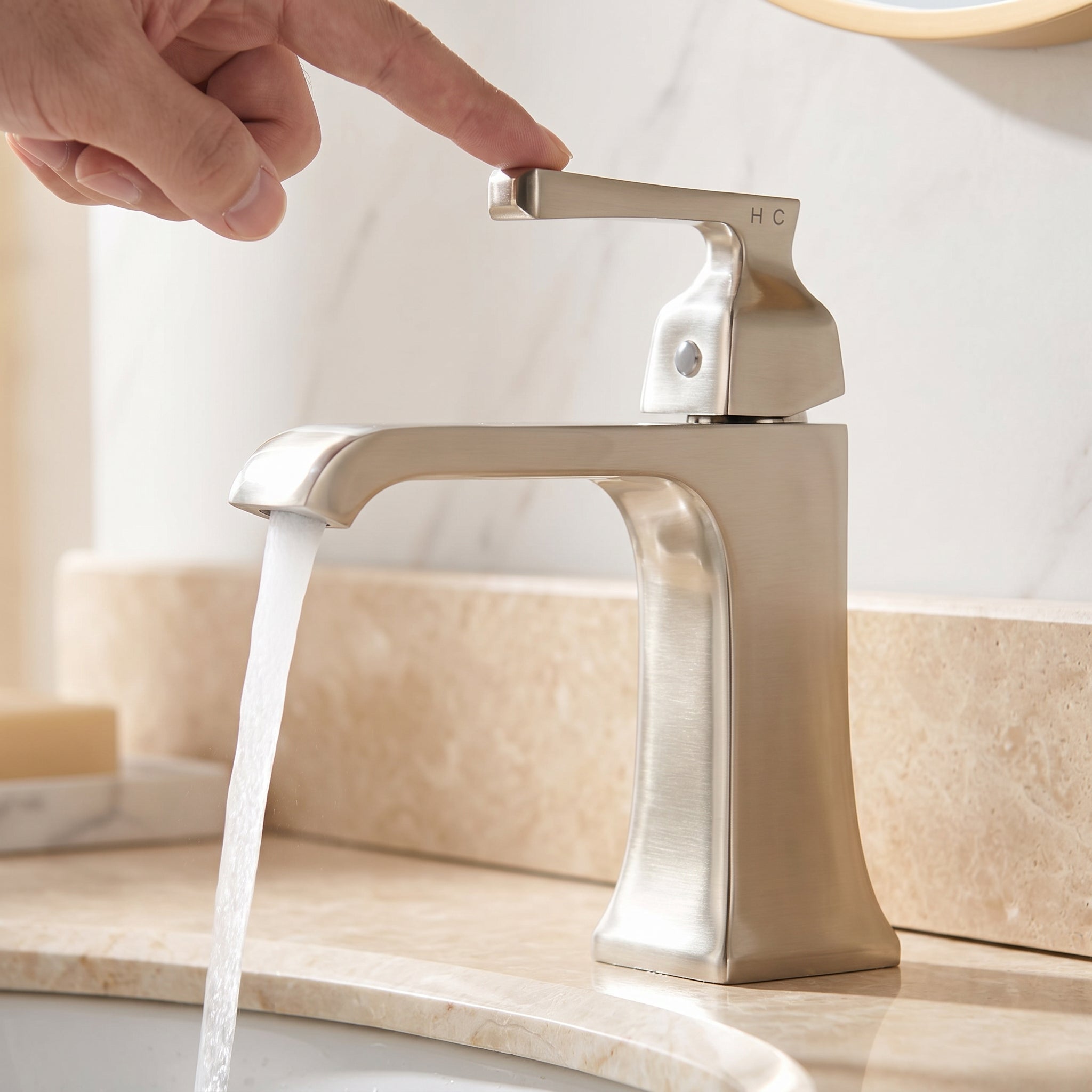 Tivoli Single Handle Bathroom Sink Faucet in Gold