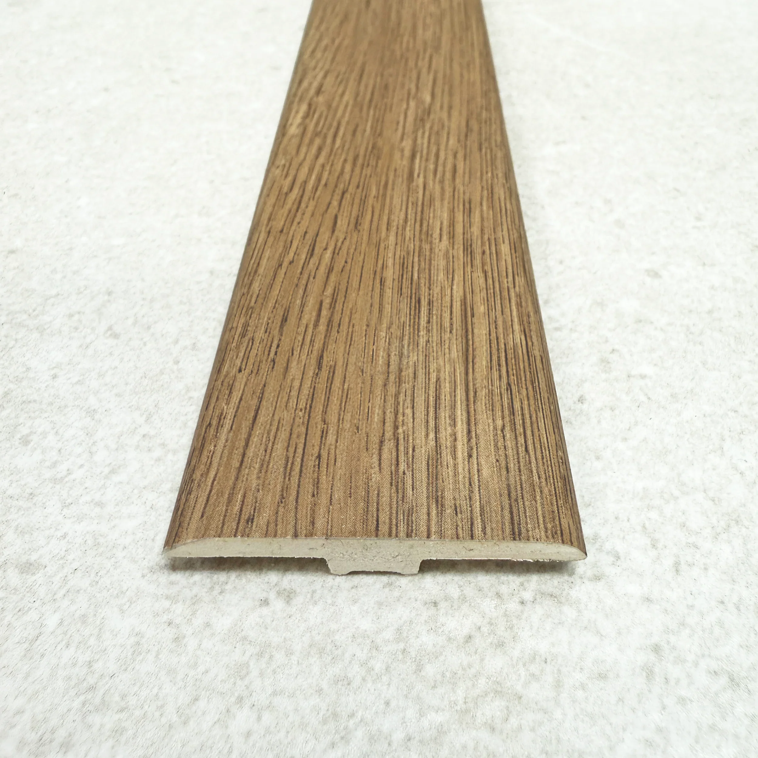 Moulage en T SPC : Galliano - 7,4 mm x 45 mm x 2400 mm