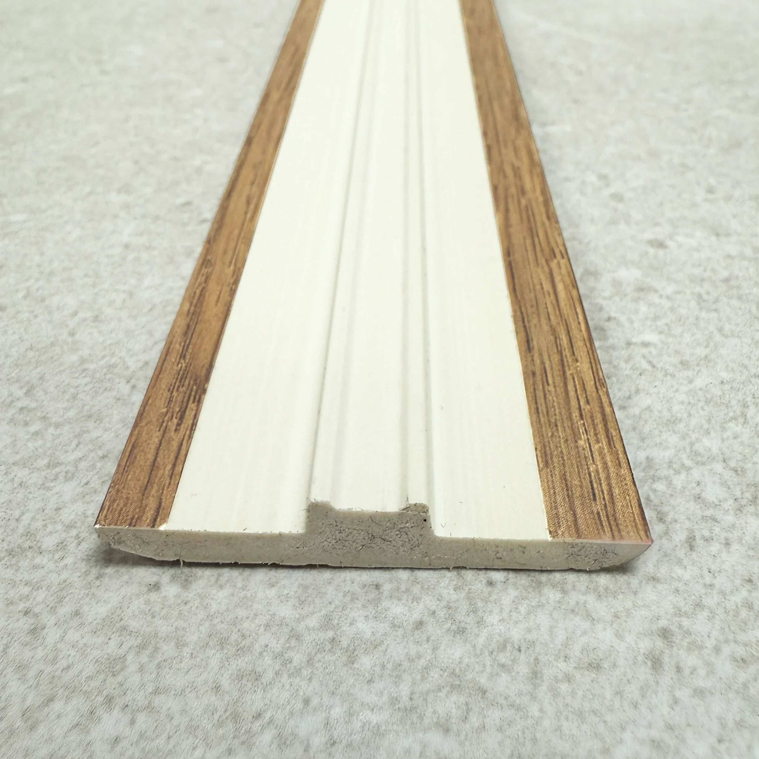 Moulage en T SPC : Galliano - 7,4 mm x 45 mm x 2400 mm