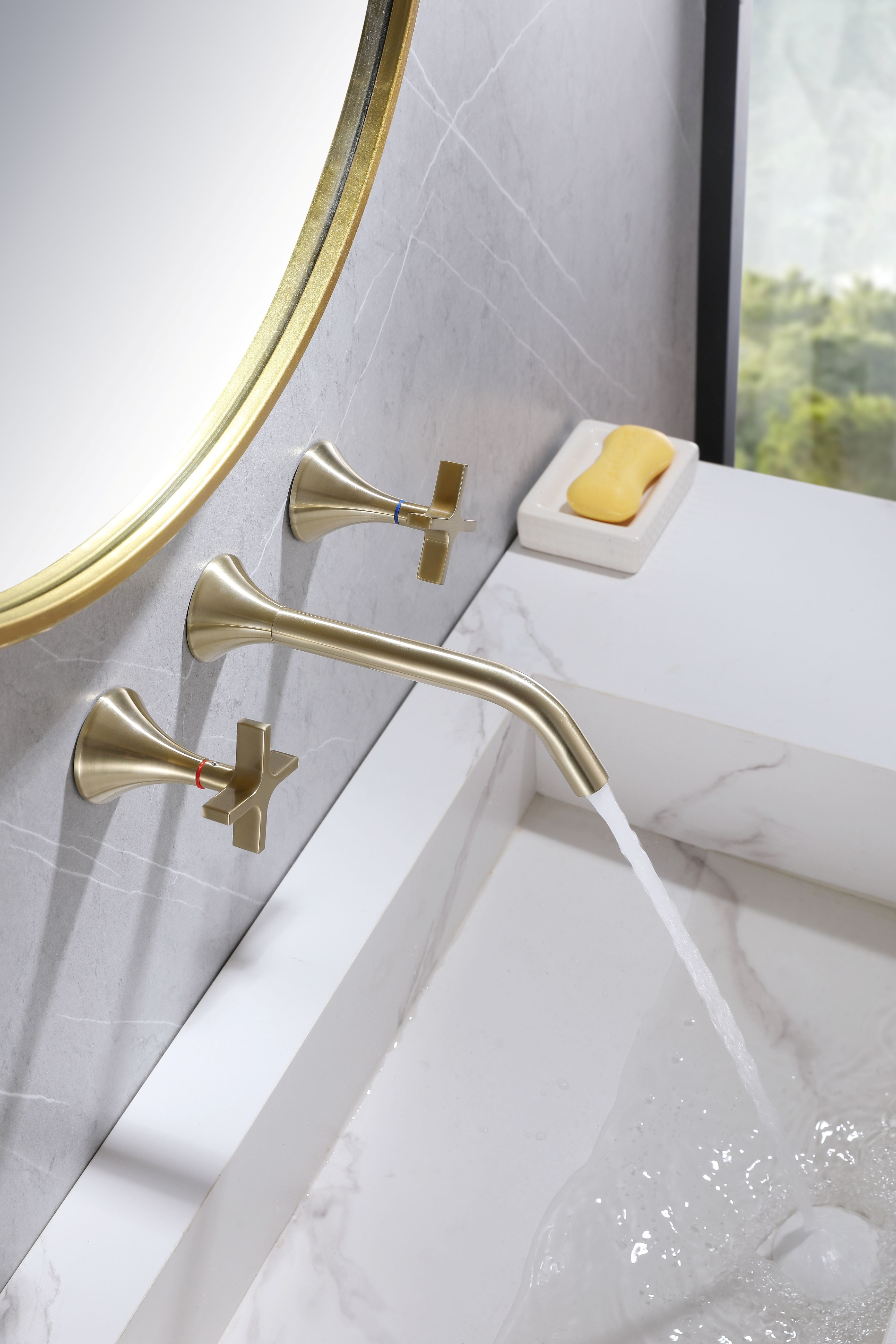 Robinet Mural Vetra pour Salle de Bain – Or Brossé 3 Trous