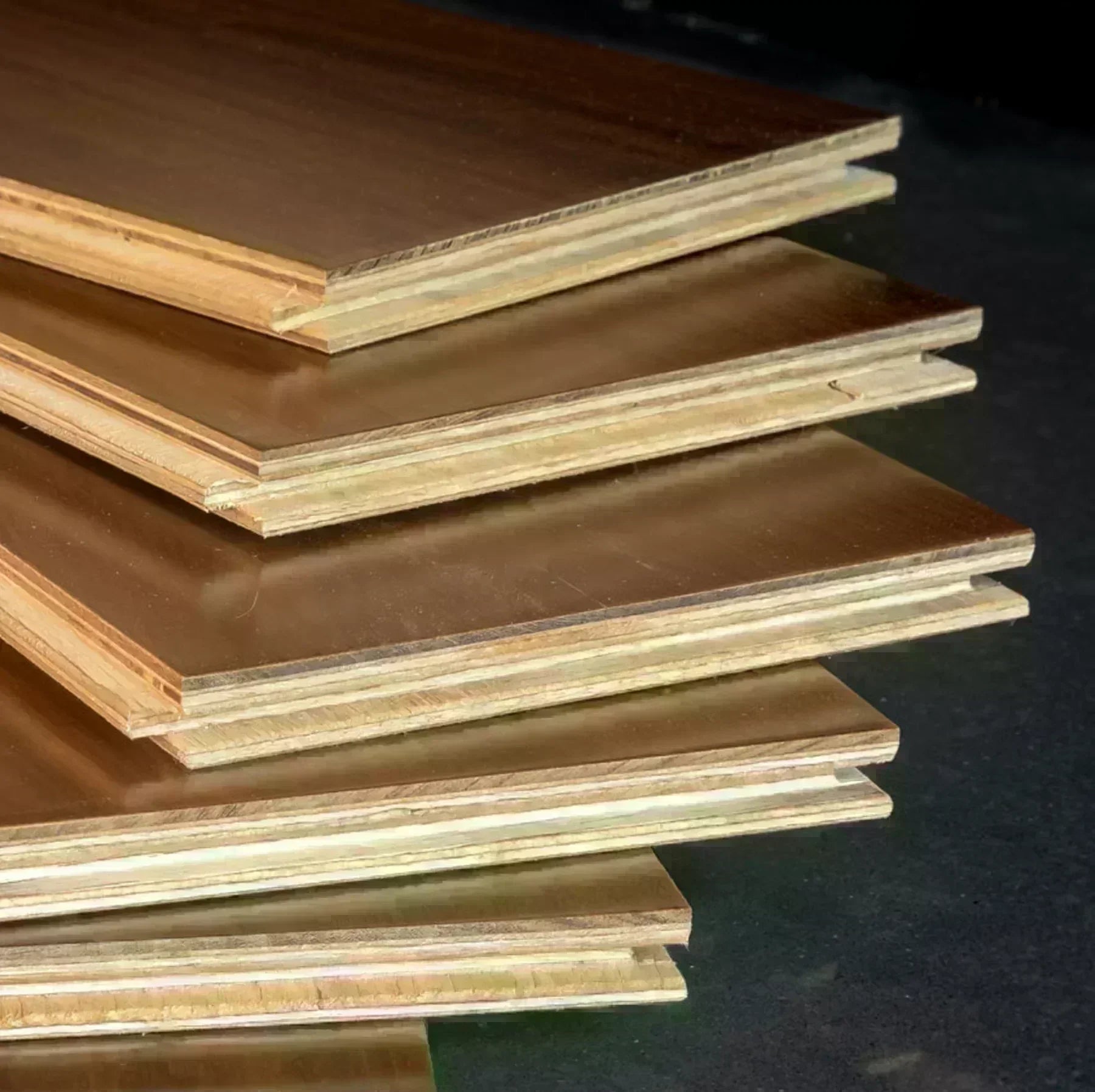 Parquet en chêne rouge Oscar stratifié - 3.12" x 3/4" | Languette et rainure