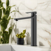 Robinet de Lavabo de Salle de Bains à 1 Poignée Calabria en Noir Mat