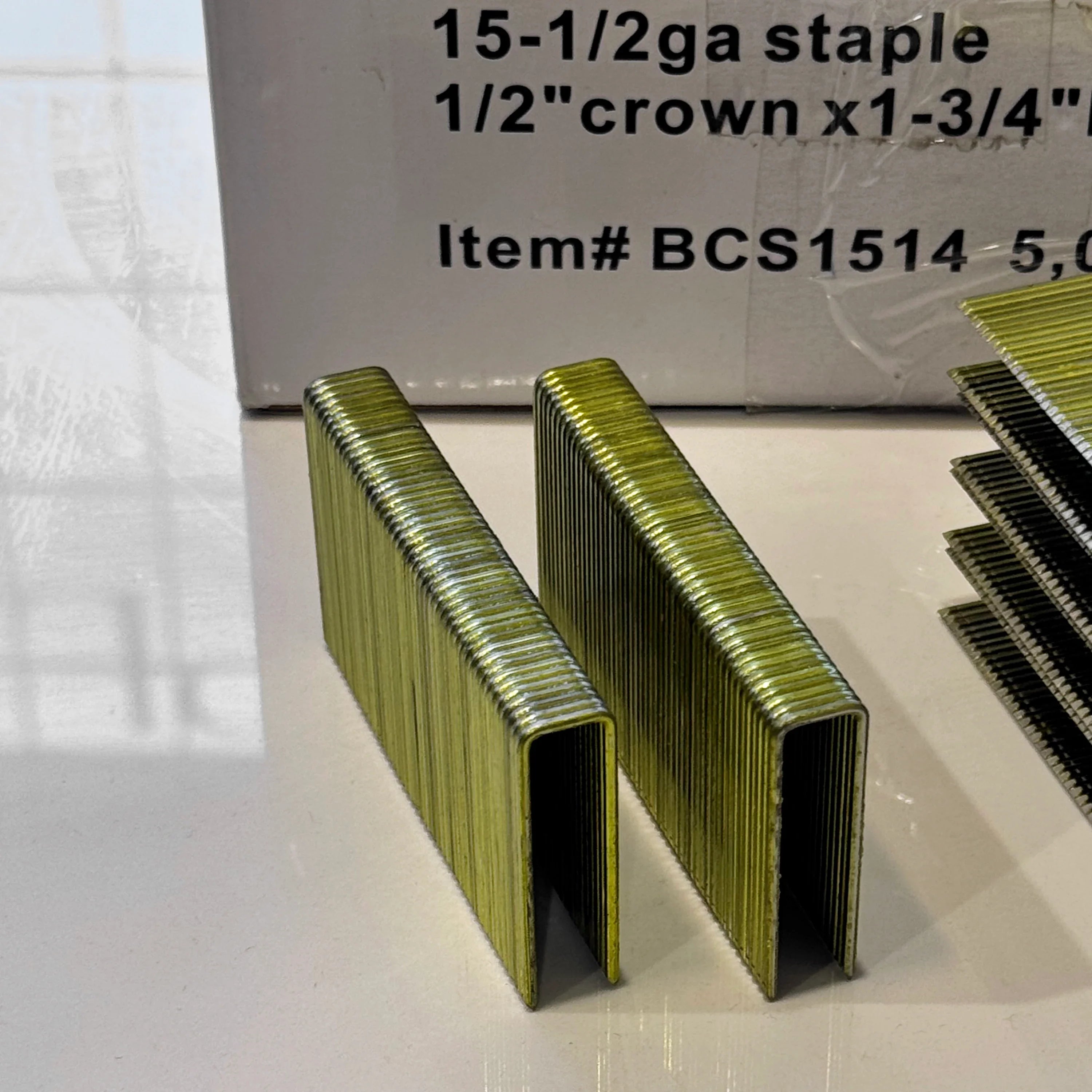 Hardwood Flooring Staples 15-1/2 Gauge x 1 3/4" Long - 5000 per box