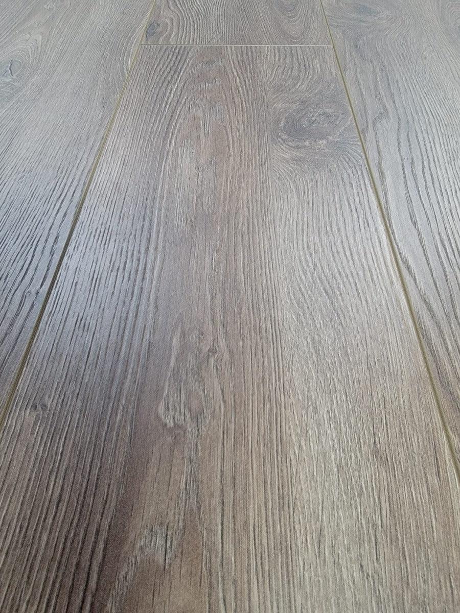 Laminate Flooring - Brown - 7.5" - Golden Elite Deco